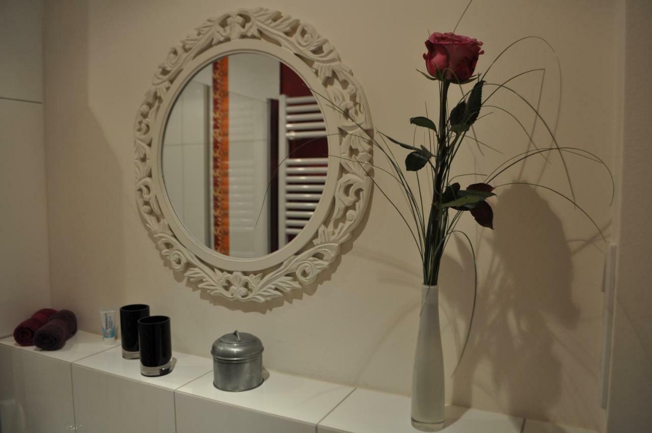 Lux Apartment City Dusseldorf Ngoại thất bức ảnh